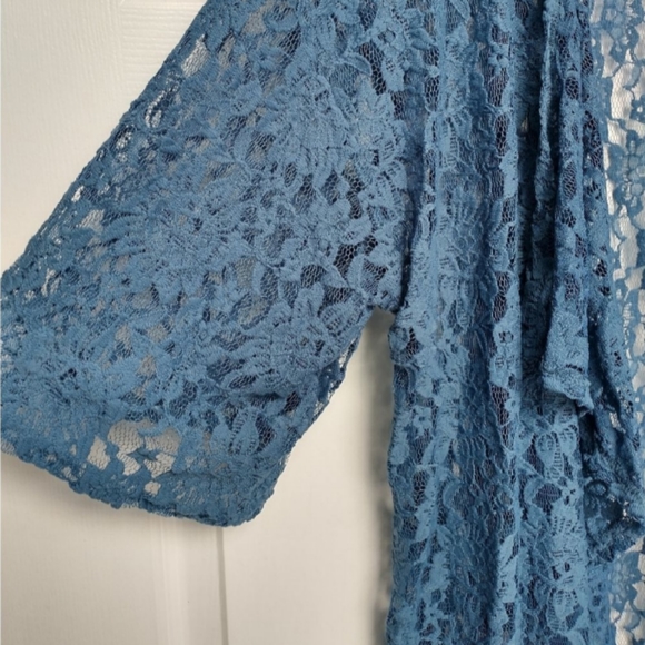 LuLaRoe Monroe Blue Lace Open Front Cardigan, size Large - Picture 5 of 6